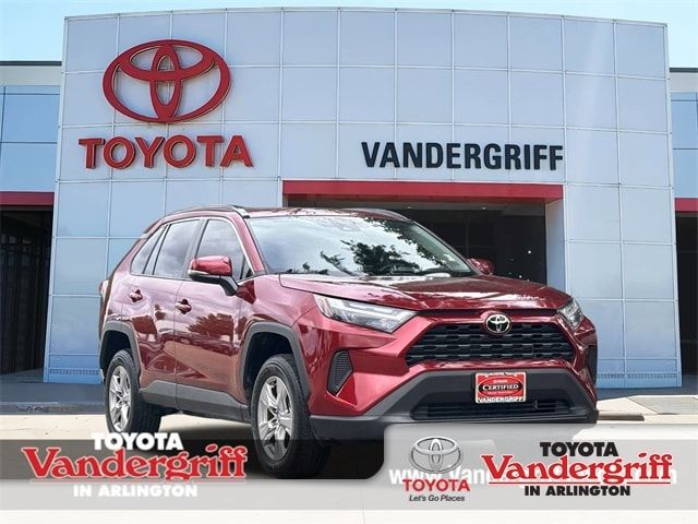 2022 Toyota RAV4 XLE