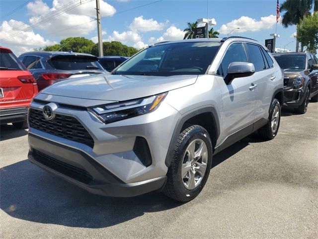 2022 Toyota RAV4 XLE