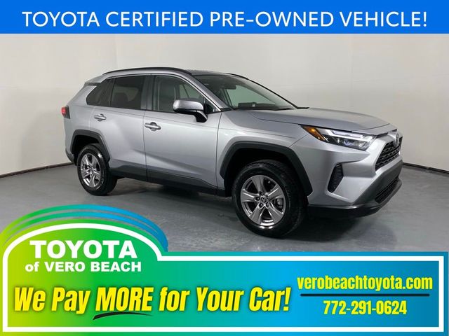 2022 Toyota RAV4 XLE