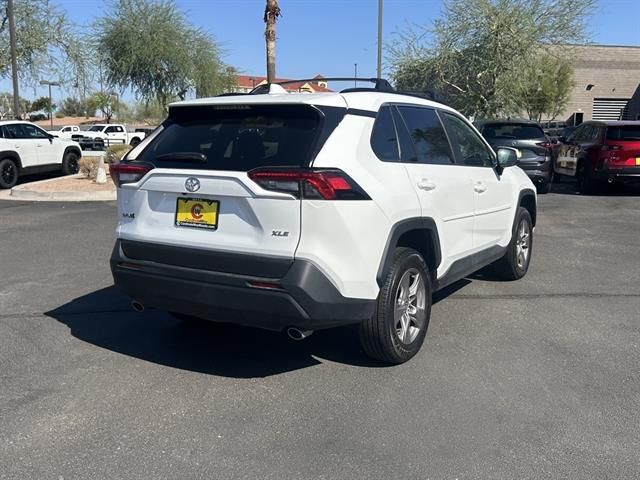 2022 Toyota RAV4 XLE