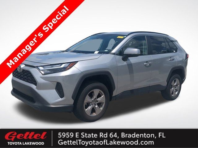 2022 Toyota RAV4 XLE