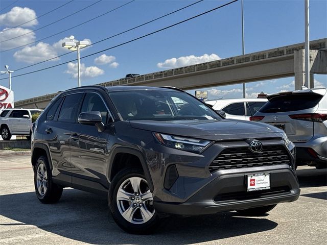 2022 Toyota RAV4 XLE