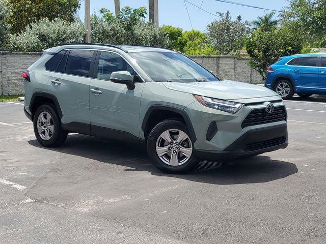 2022 Toyota RAV4 XLE