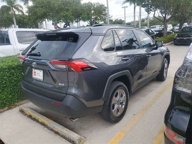 2022 Toyota RAV4 XLE