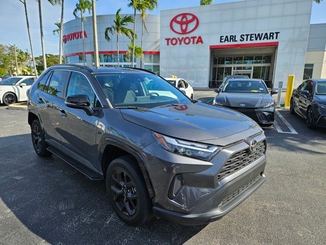 2022 Toyota RAV4 XLE