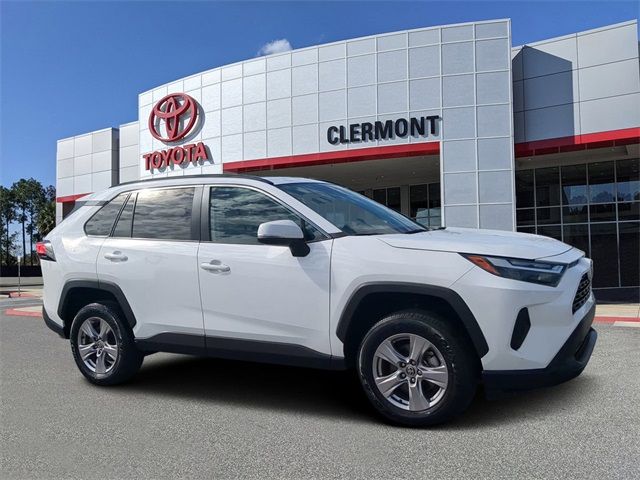 2022 Toyota RAV4 XLE