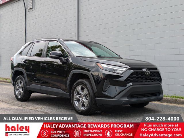 2022 Toyota RAV4 XLE