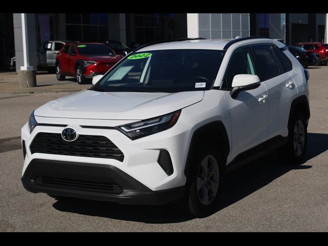 2022 Toyota RAV4 XLE