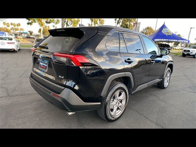 2022 Toyota RAV4 XLE