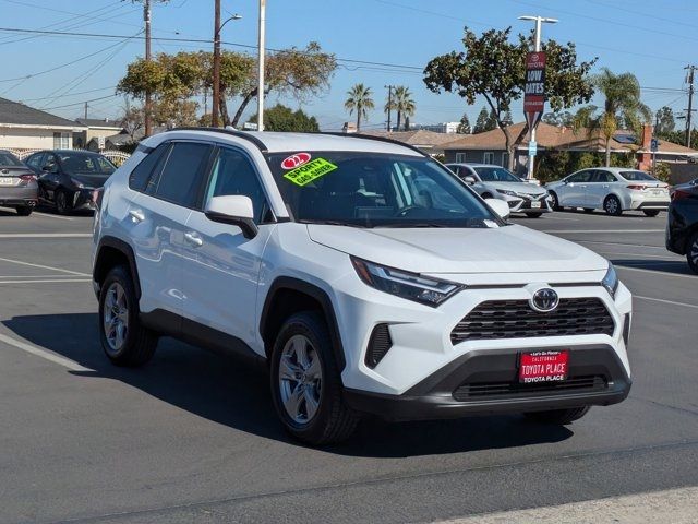 2022 Toyota RAV4 XLE