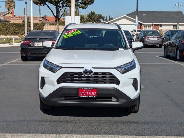 2022 Toyota RAV4 XLE