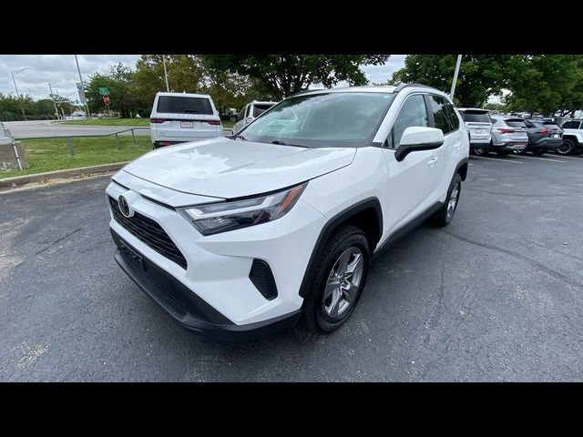 2022 Toyota RAV4 XLE