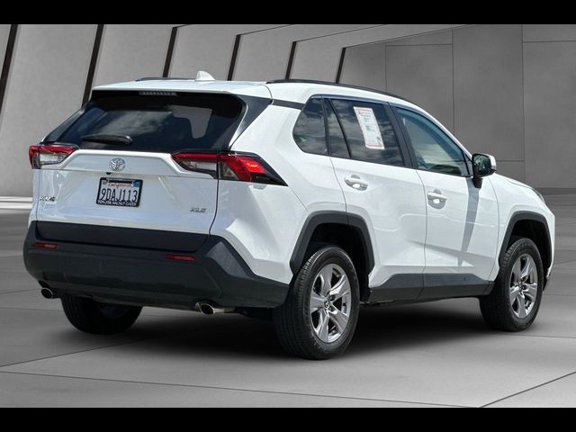 2022 Toyota RAV4 XLE