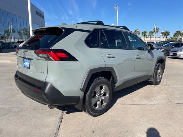 2022 Toyota RAV4 XLE