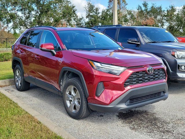 2022 Toyota RAV4 XLE