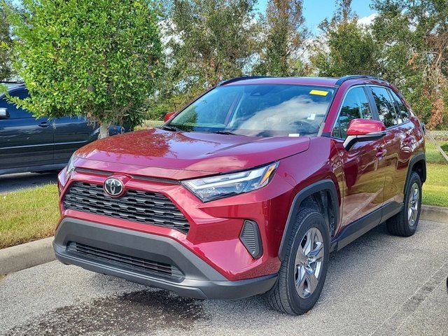 2022 Toyota RAV4 XLE