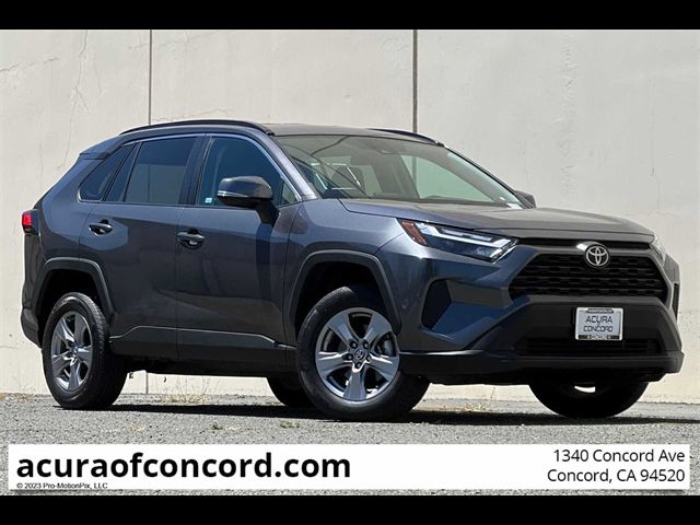 2022 Toyota RAV4 XLE