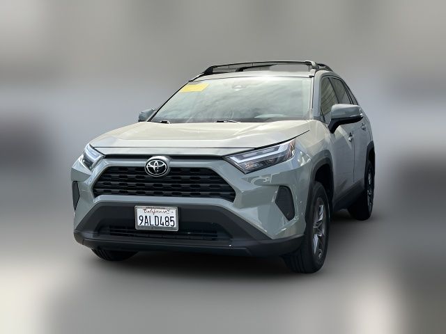 2022 Toyota RAV4 XLE