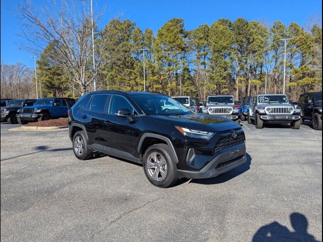 2022 Toyota RAV4 XLE