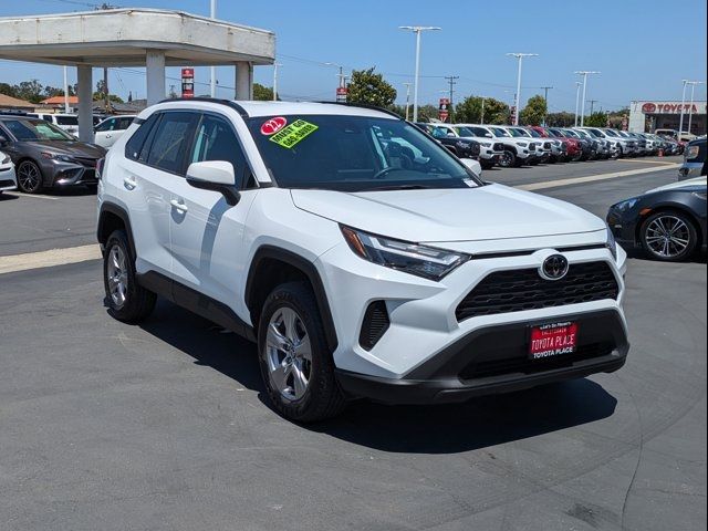 2022 Toyota RAV4 XLE