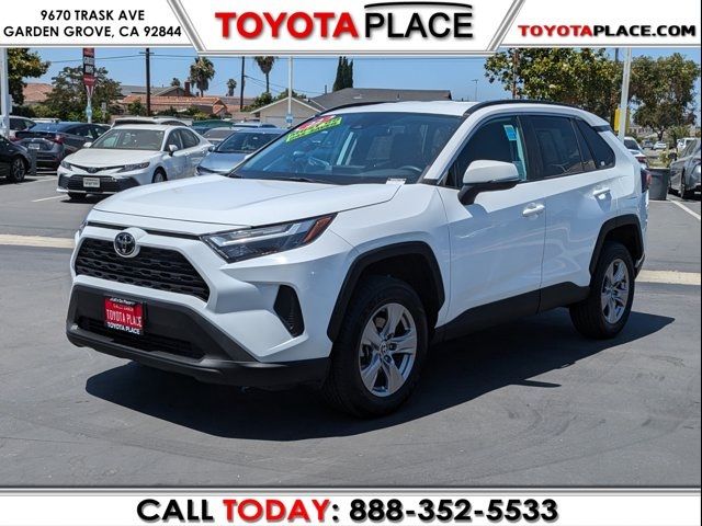 2022 Toyota RAV4 XLE