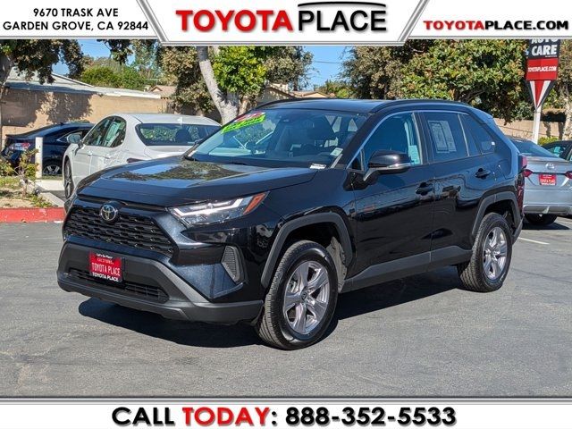 2022 Toyota RAV4 XLE