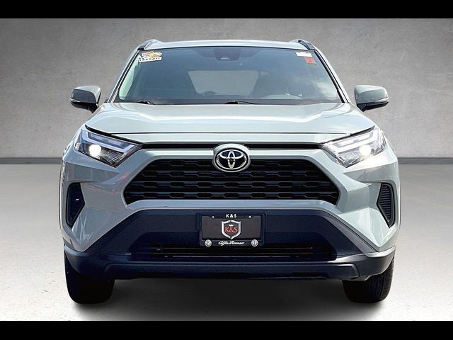 2022 Toyota RAV4 XLE