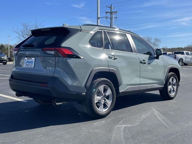 2022 Toyota RAV4 XLE