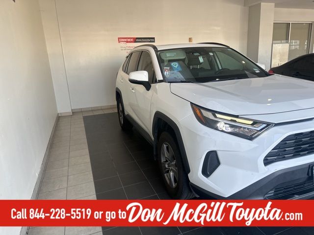 2022 Toyota RAV4 XLE