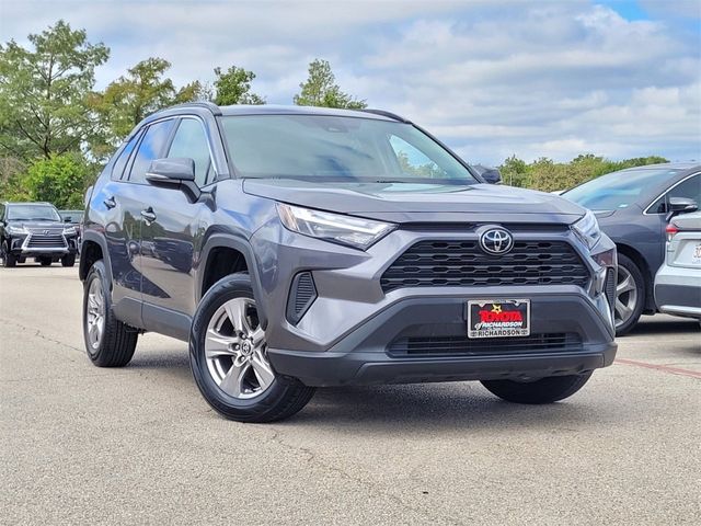 2022 Toyota RAV4 XLE