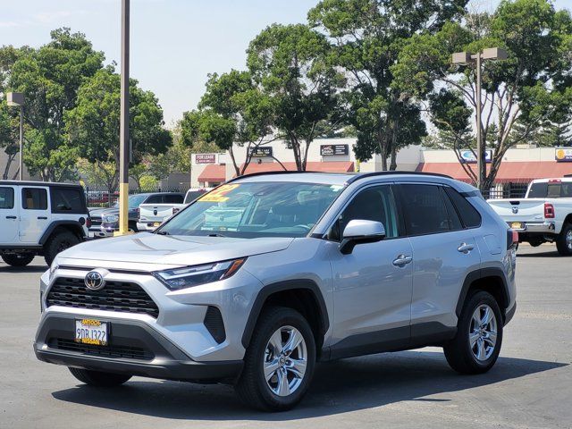 2022 Toyota RAV4 XLE