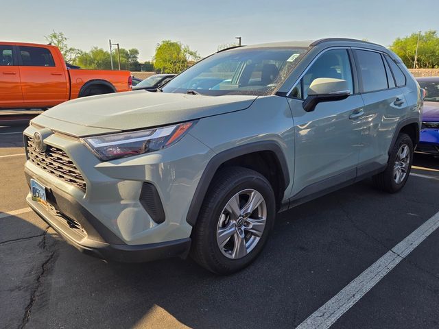 2022 Toyota RAV4 XLE