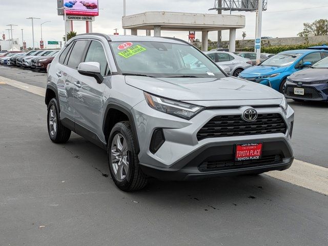 2022 Toyota RAV4 XLE