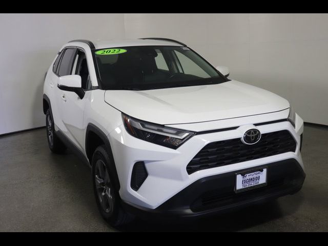 2022 Toyota RAV4 XLE