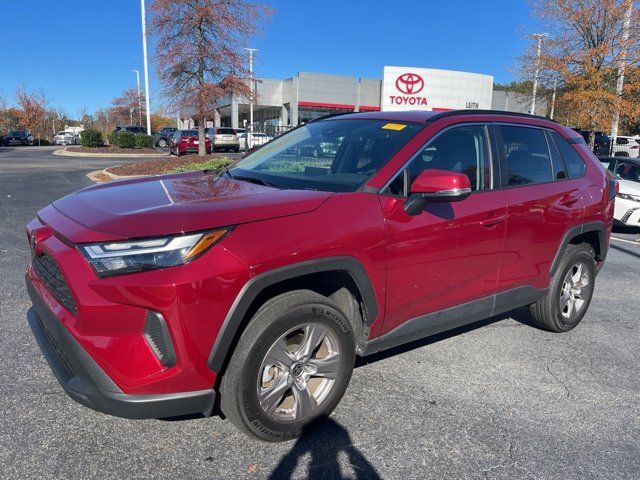 2022 Toyota RAV4 XLE