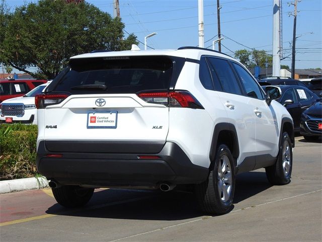 2022 Toyota RAV4 XLE