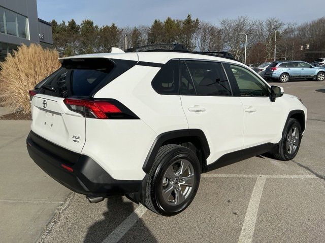 2022 Toyota RAV4 XLE