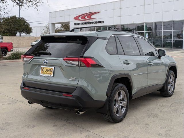 2022 Toyota RAV4 Hybrid XLE