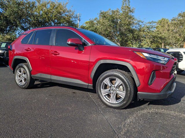 2022 Toyota RAV4 XLE