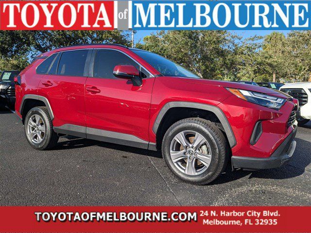 2022 Toyota RAV4 XLE