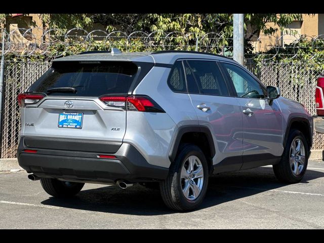 2022 Toyota RAV4 XLE