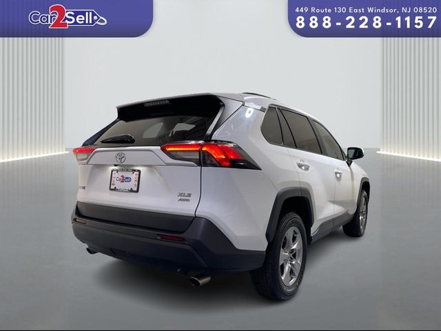 2022 Toyota RAV4 XLE