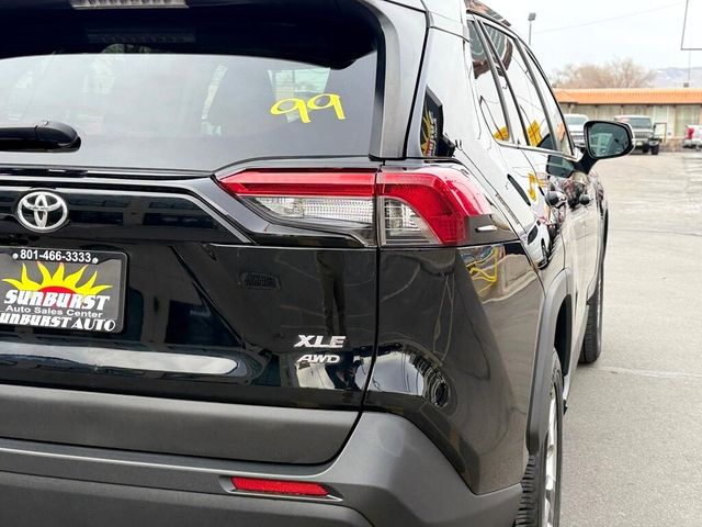 2022 Toyota RAV4 XLE