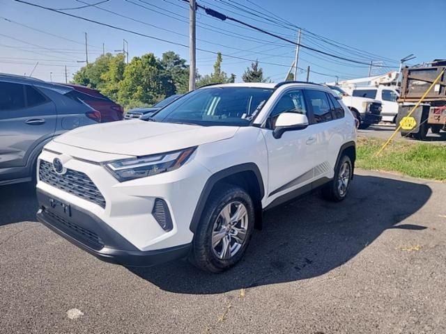 2022 Toyota RAV4 XLE