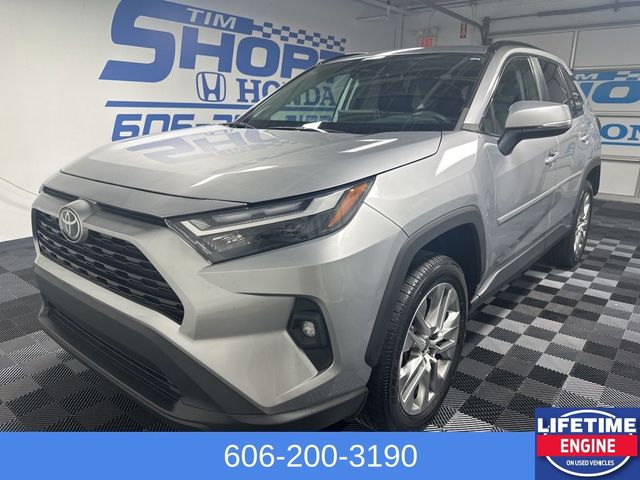 2022 Toyota RAV4 XLE Premium