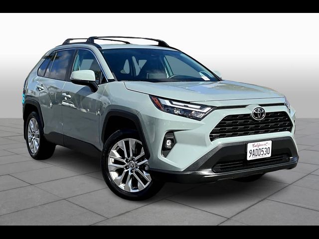 2022 Toyota RAV4 XLE Premium