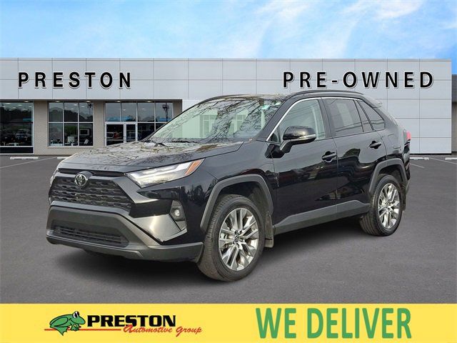 2022 Toyota RAV4 XLE Premium