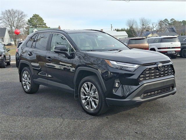 2022 Toyota RAV4 XLE Premium