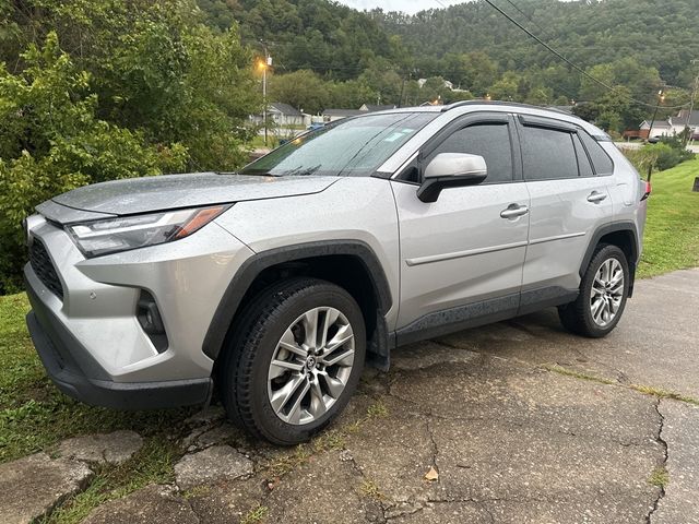 2022 Toyota RAV4 XLE Premium