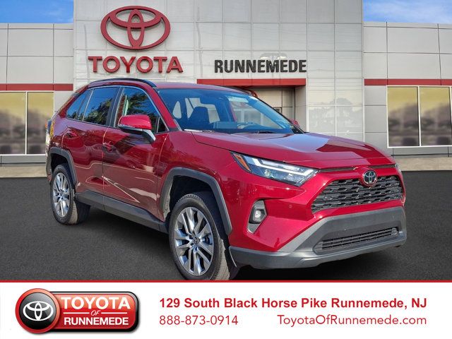 2022 Toyota RAV4 XLE Premium